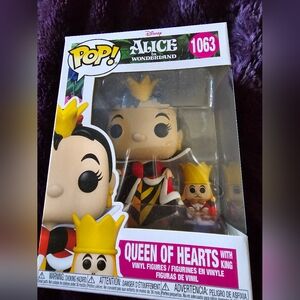 Alice in Wonderland - Queen Of Hearts with King #1063 Funko Pop